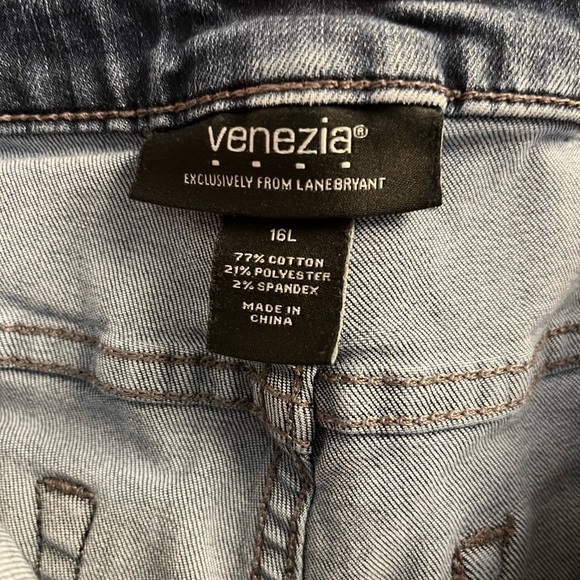 Venezia by Lane Bryant Medium Blue Distressed Jeans 16L - Picture 2 of 6